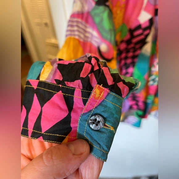 Vintage multi coloured silk button down size medium - Picture 5 of 5